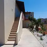 Διαμέρισμα Verano Oasis Apartment_near The Sea-free Parking Χερσόνησος